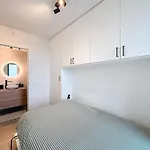 Apartment Flat O'sea - And Stadium